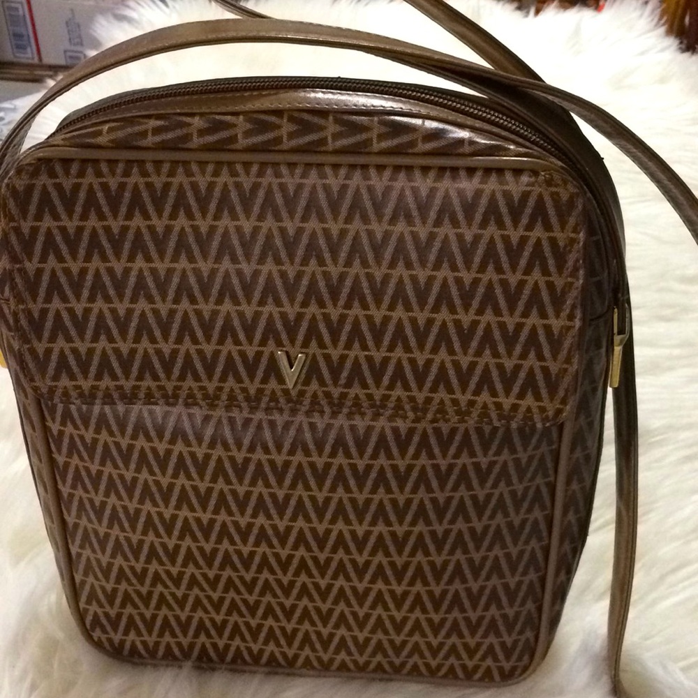 Mario Valentino Vintage V Logo sling bag